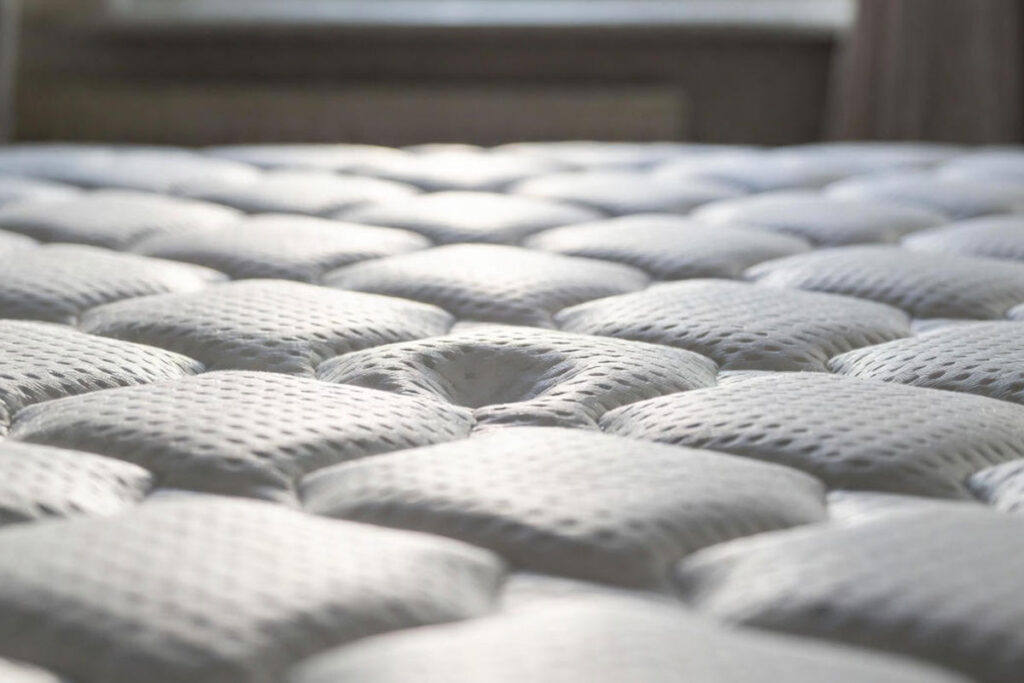 عمر مفید تشک خواب