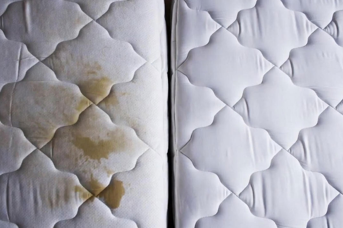 پاک کردن لکه تشک در خانه